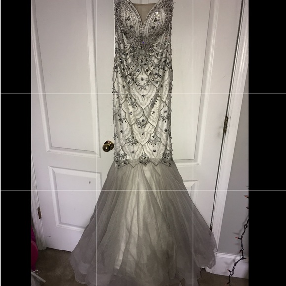 Jovani Prom Dress - Picture 1 of 4